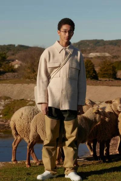 Look 9
